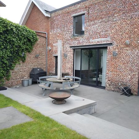 Gezellige Moderne Woning Met Zwemvijver 哈勒 外观 照片