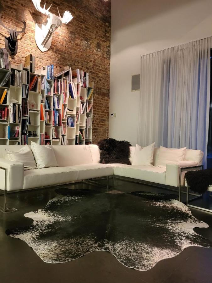 Gezellige Moderne Woning Met Zwemvijver 哈勒 外观 照片