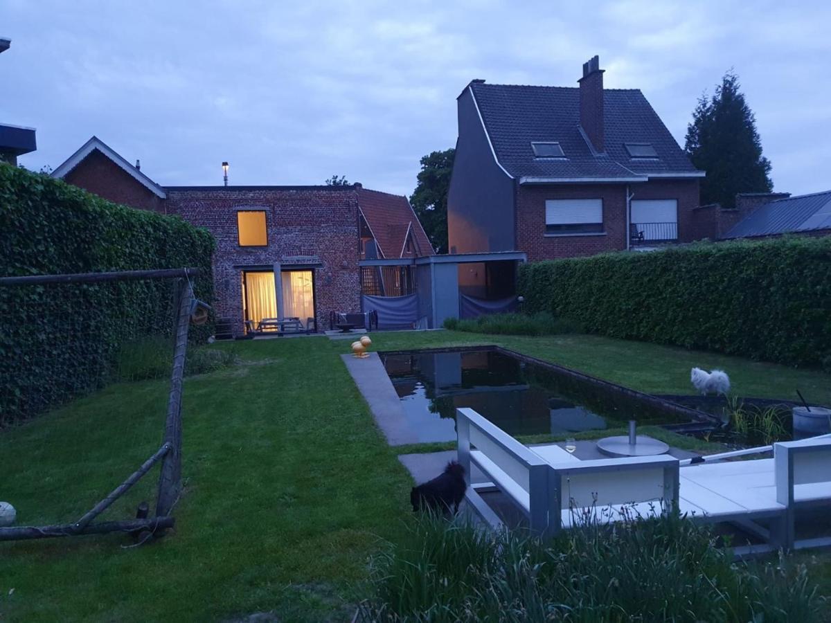Gezellige Moderne Woning Met Zwemvijver 哈勒 外观 照片